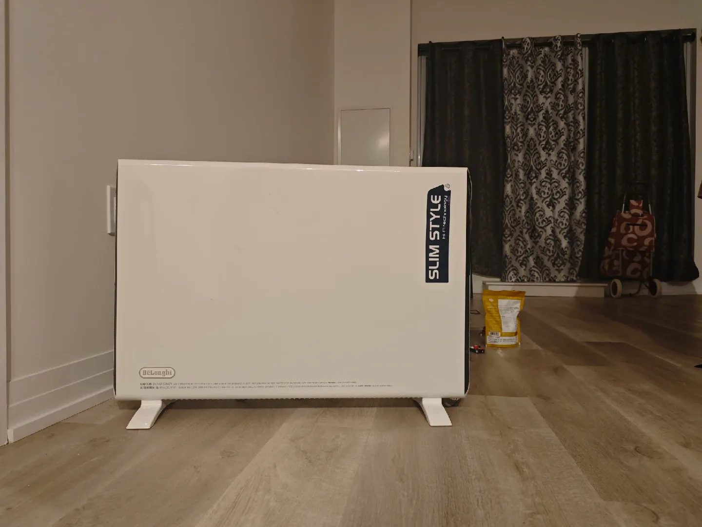 DeLonghi Slim Style Convector 1500W Heater image indicator(4)