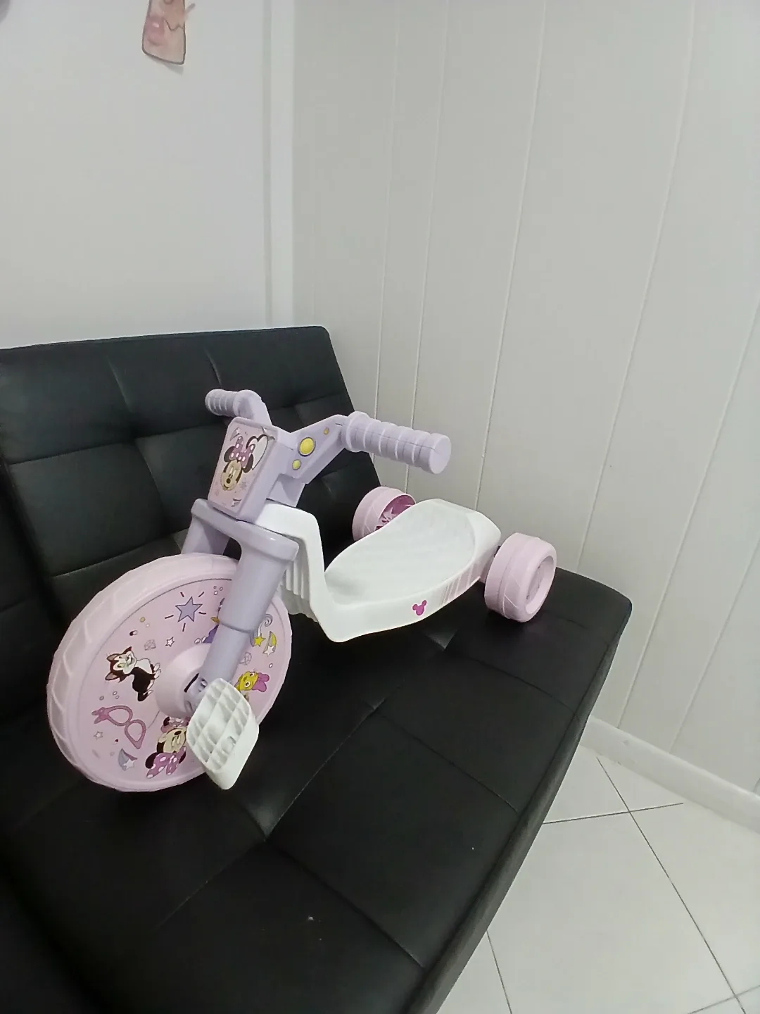 Minnie Mouse Kids' Tricycle - Pink and Purple image indicator(2)