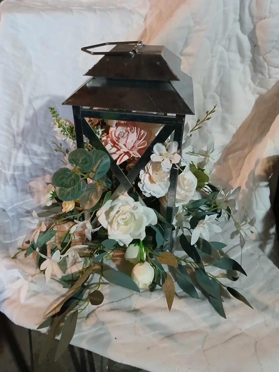Floral Lantern Centrepiece image indicator(2)