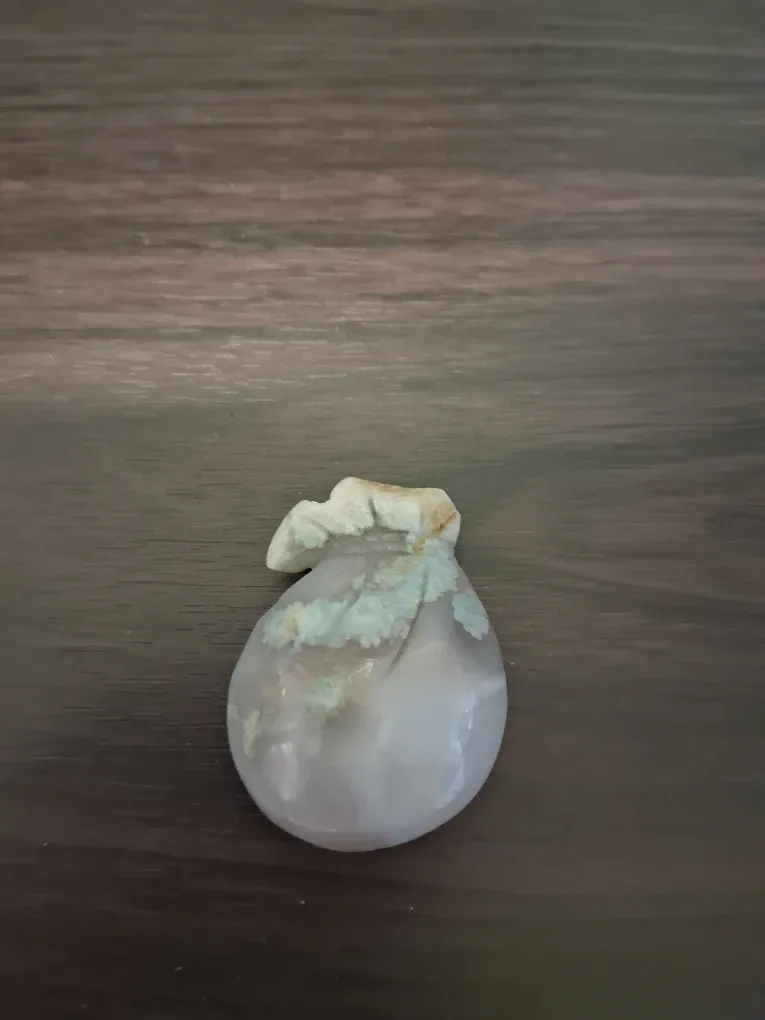 Agate Chalcedony Money Bag/Santa Sac Carving image indicator(2)