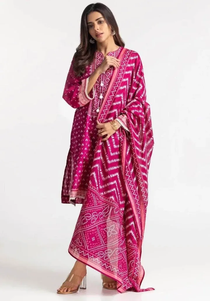 Magenta 3-Piece Shalwar Kameez Suit image indicator(3)
