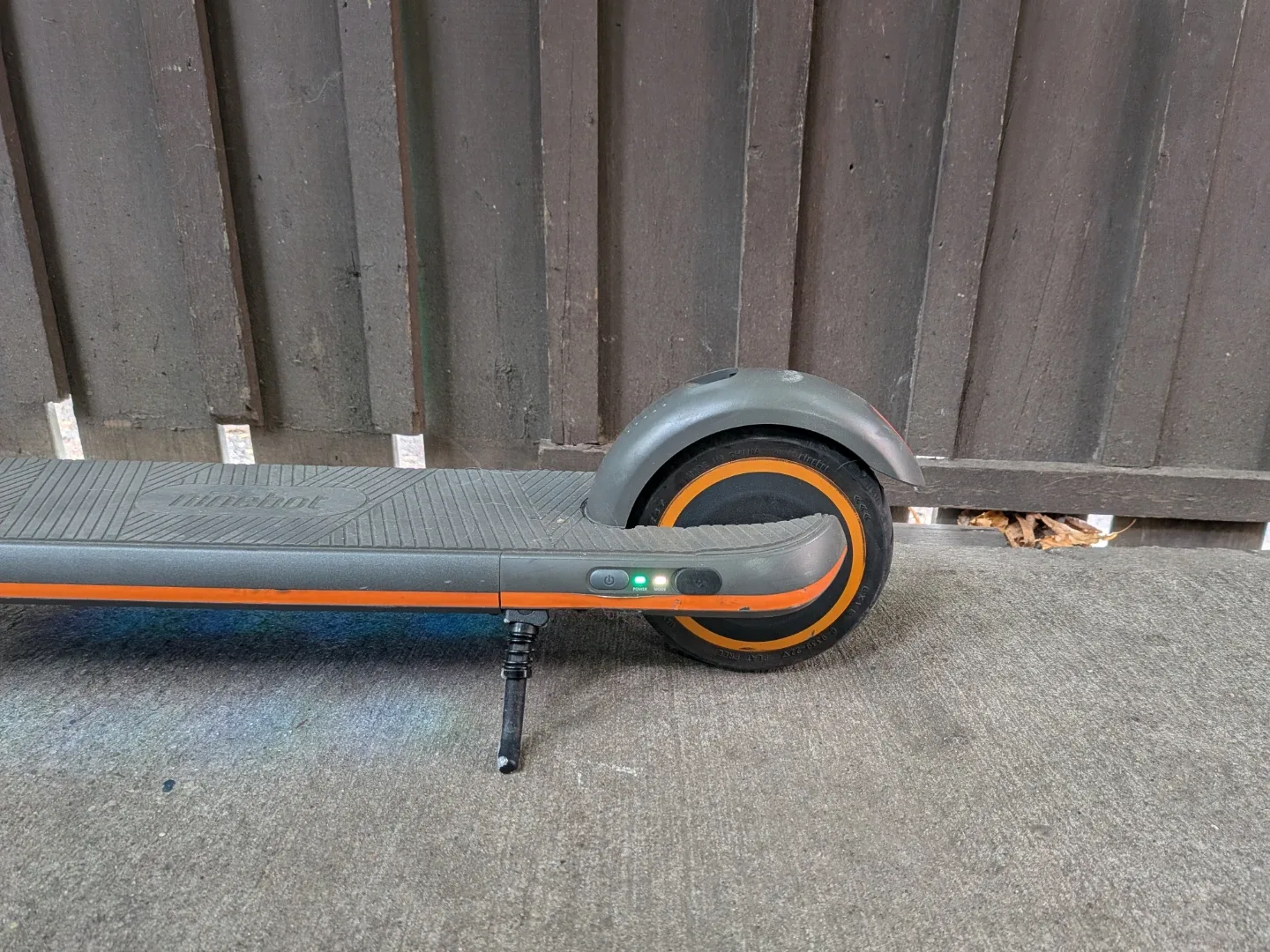 Ninebot Zing E12 Electric Scooter image indicator(4)