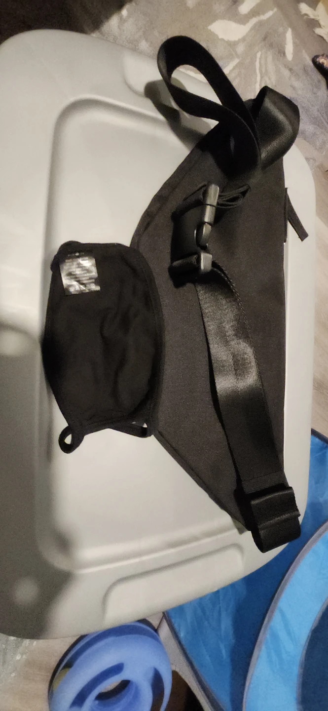 Backstreet Boys DNA Fanny pack and mask - photo 2