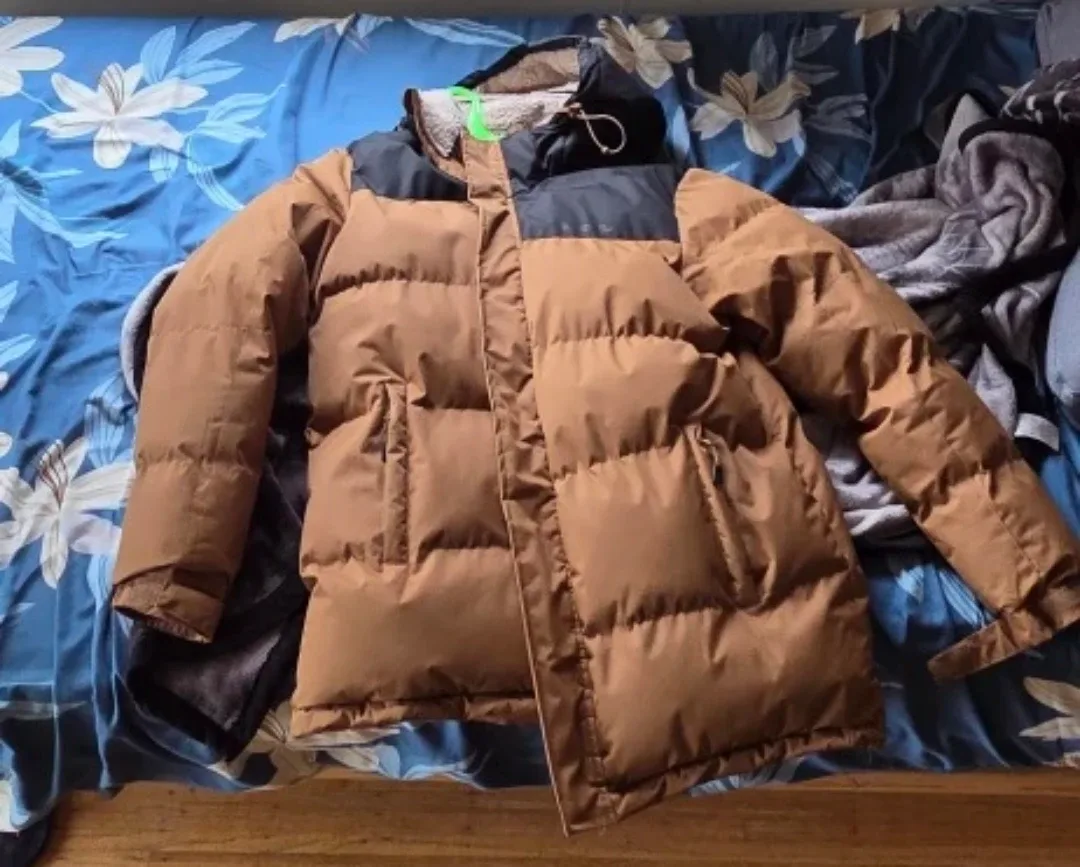 Mountain Warehouse Puffer Jacket - Size M image indicator(3)