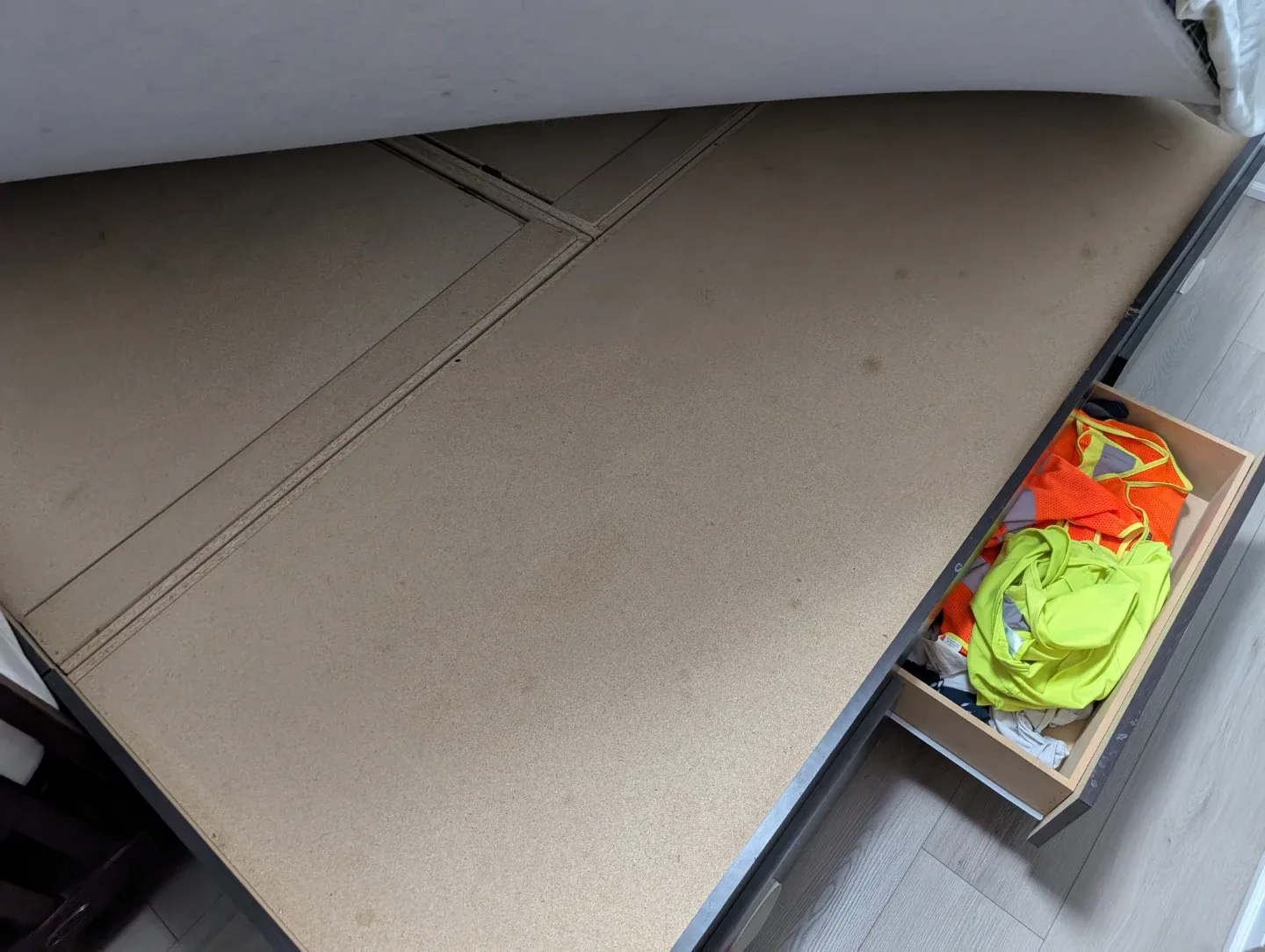 King size Bed frame with storage drawers image indicator(3)