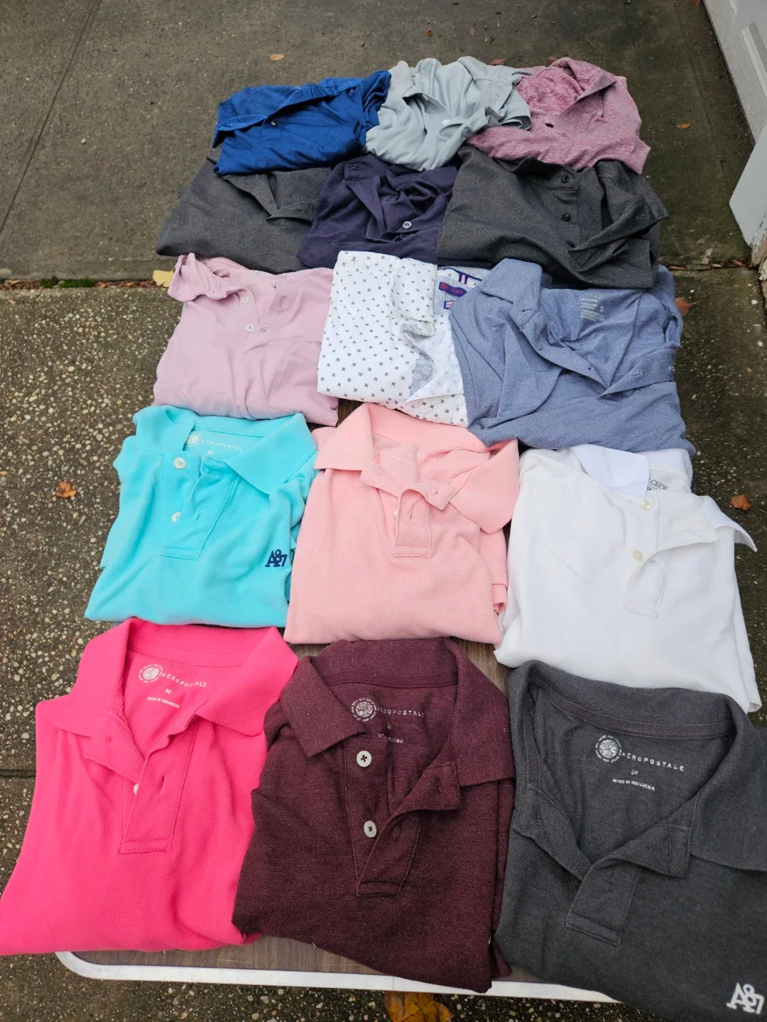 20 mens polos size medium and 4 pants thumbnail