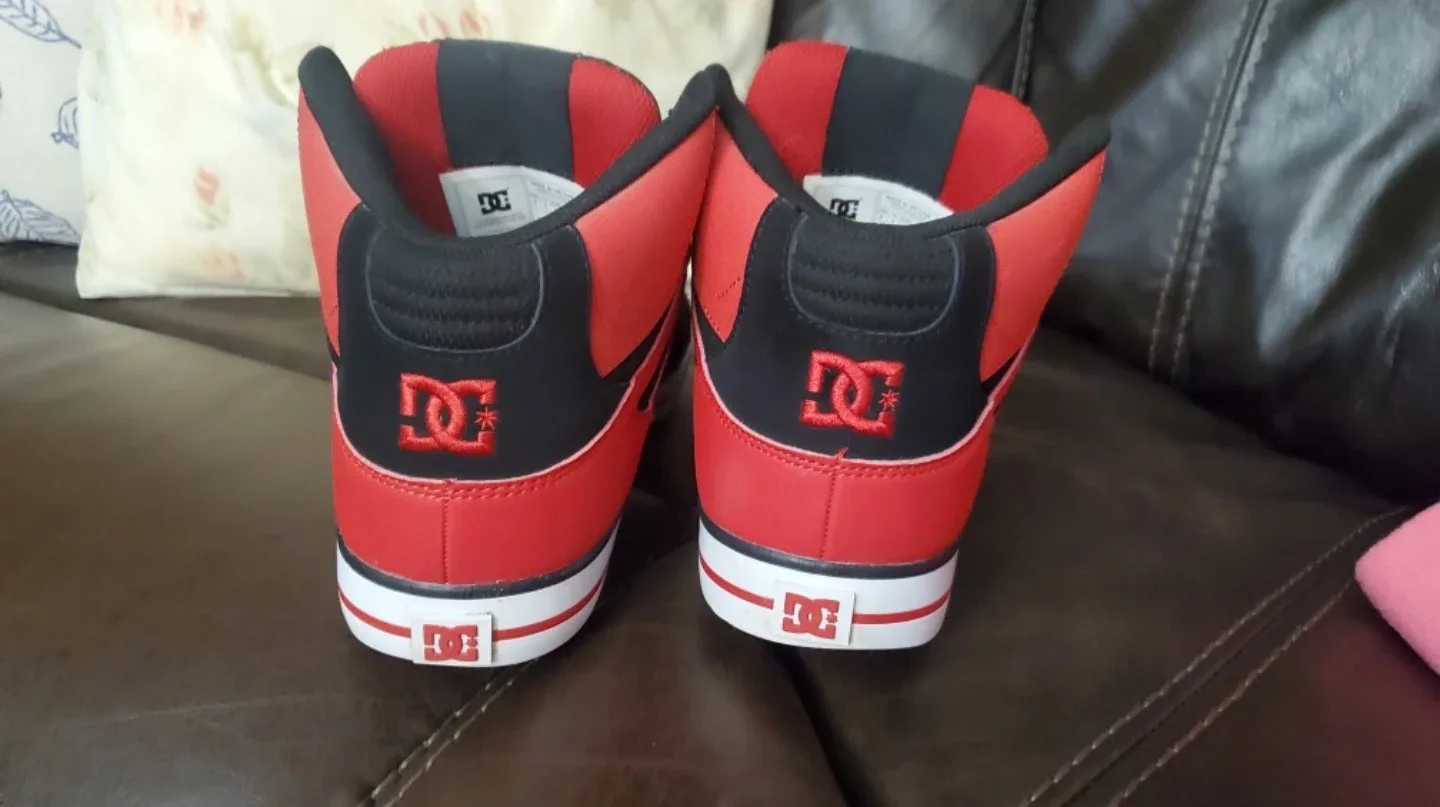 DC Shoes High-Top Sneakers - Red & Black image indicator(3)