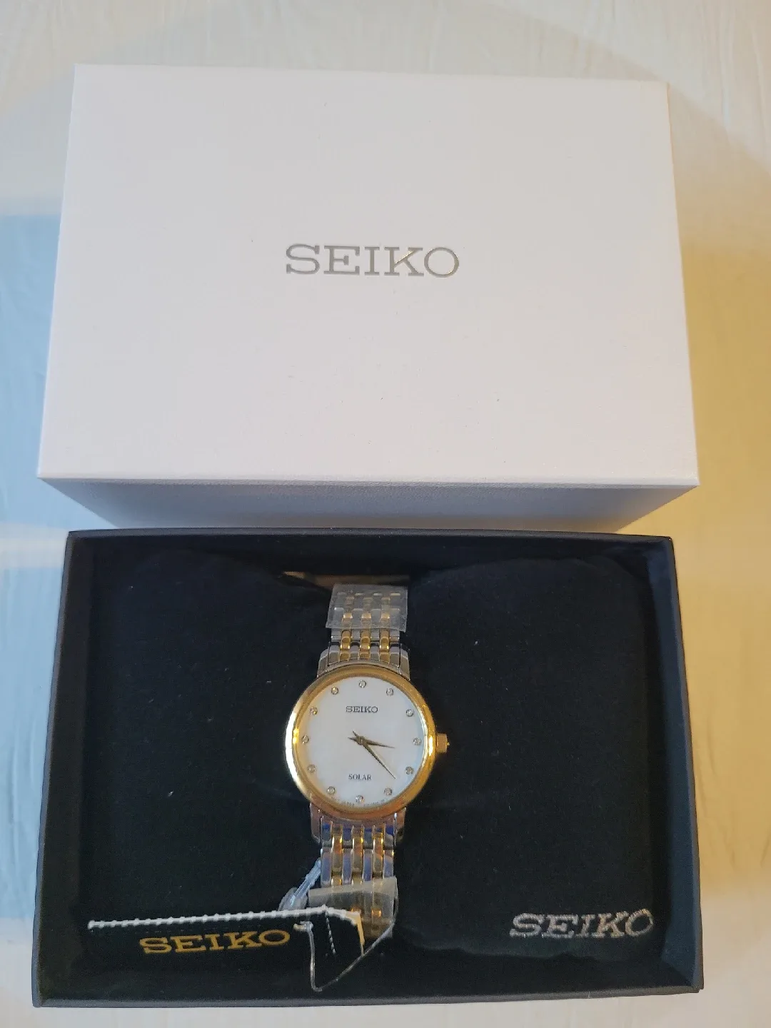 Seiko Solar SUP398P9 Ladies Watch - Like New! image indicator(3)