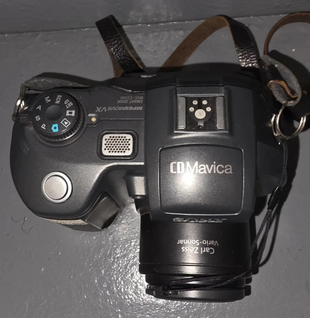 Sony Mavica MVC-CD500 thumbnail