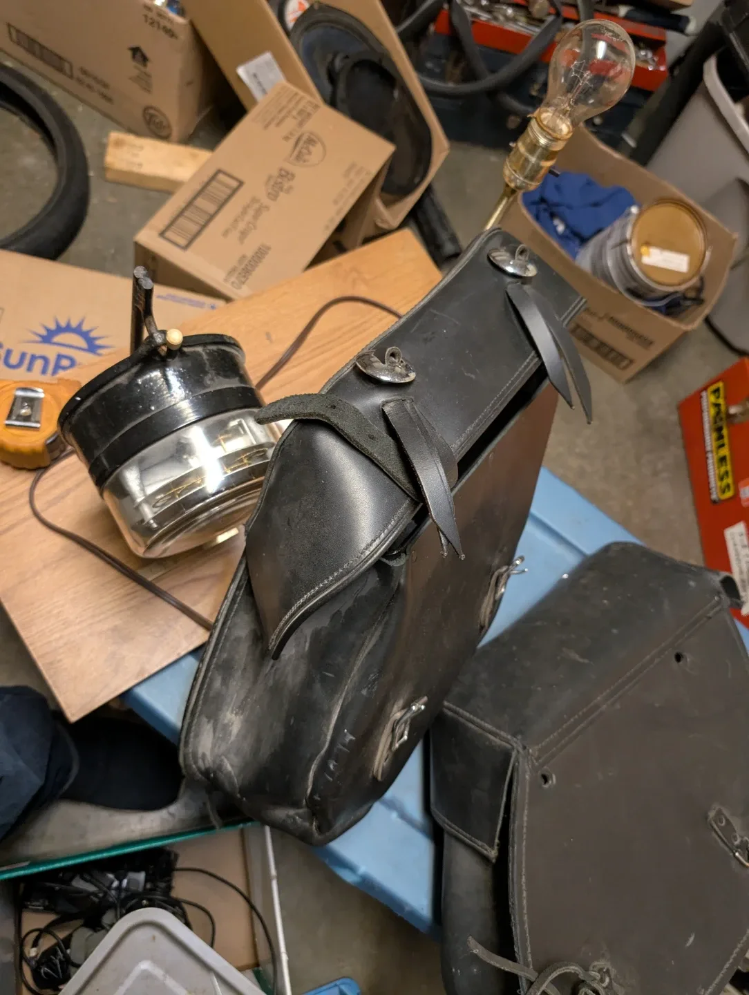 Motorcycle Saddlebags - Black Leather image indicator(5)