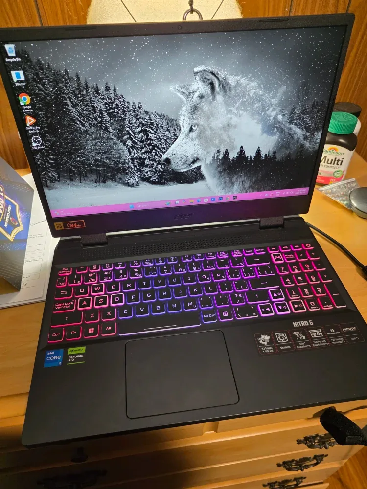 Acer Nitro 5 Gaming Laptop image indicator(8)