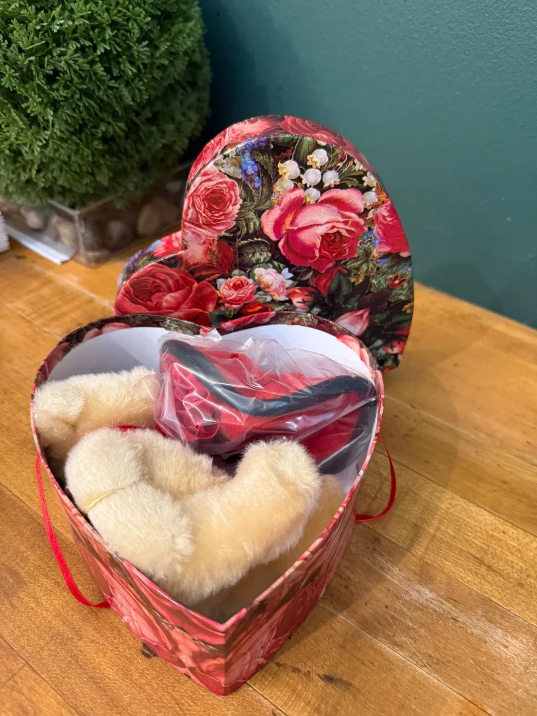 Teddy Bear in Heart-Shaped Floral Box image indicator(2)