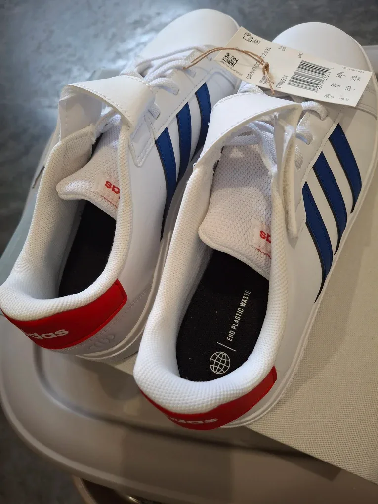 Never used beautiful  shoe  for any Child!