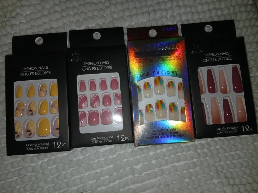 Press On Nails - 4 Sets