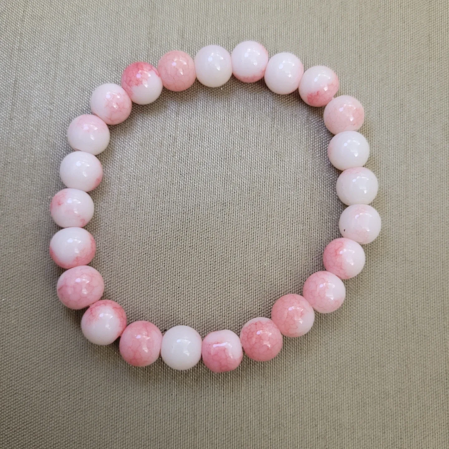 Beautiful Stretch Beaded Bracelet Brand New without Tags thumbnail