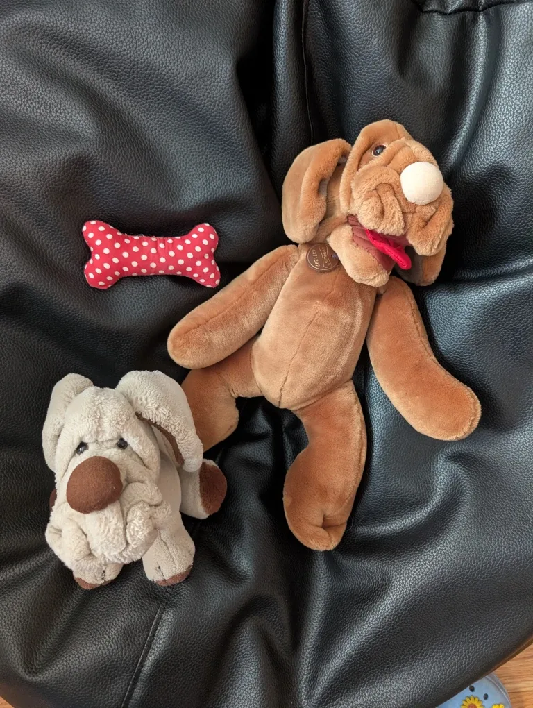 Ganz Wrinkles Plush Dog Set