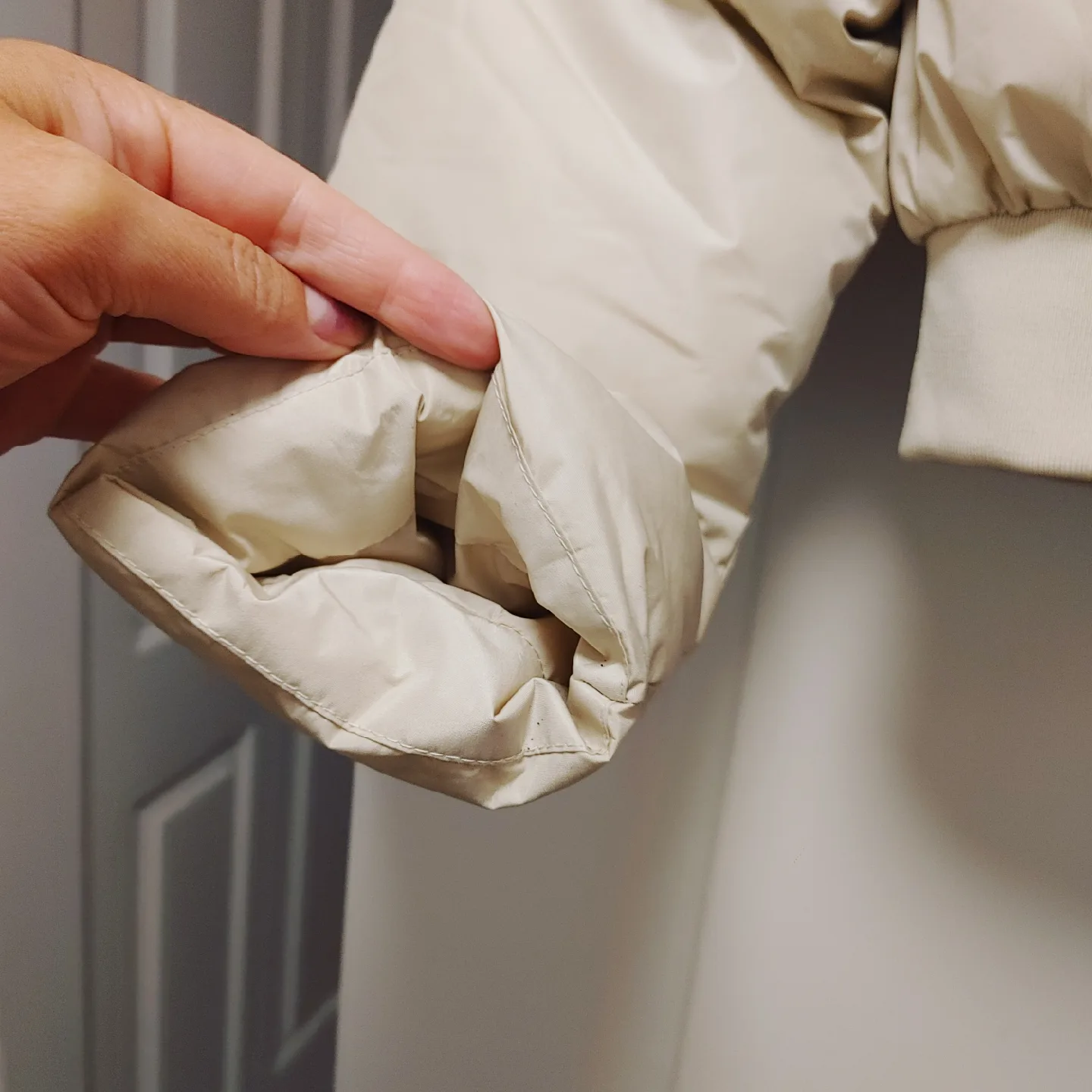 Women's  Puffer Jacket size small image indicator(10)