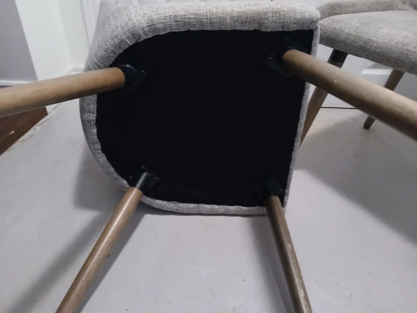 2 gray chairs 🏠Dufferin&Eglinton (or Front&Spadina, read below) image indicator(8)