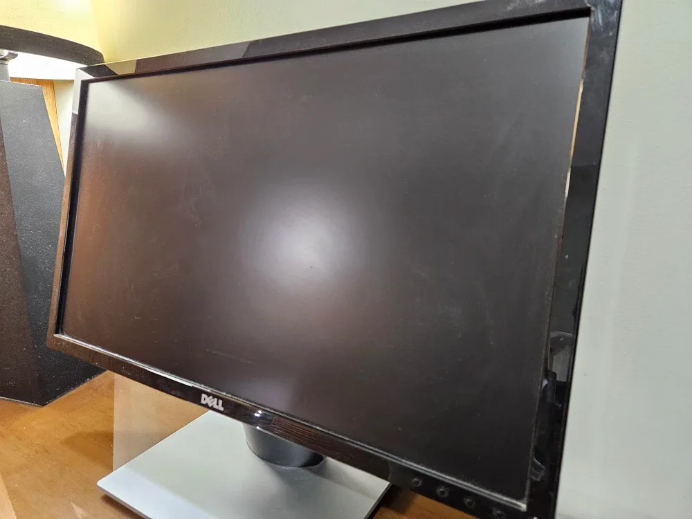 Dell Gaming 24 Inch WLED FHD Monitor with HDMI image indicator(4)