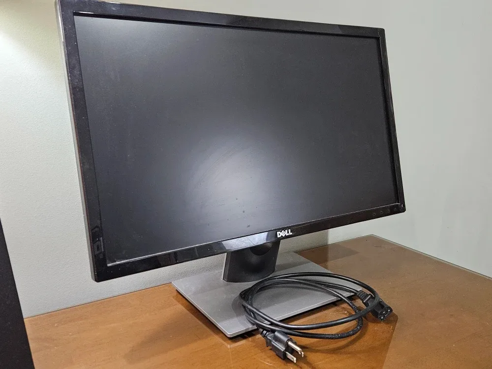 Dell Gaming 24 Inch WLED FHD Monitor with HDMI image indicator(6)