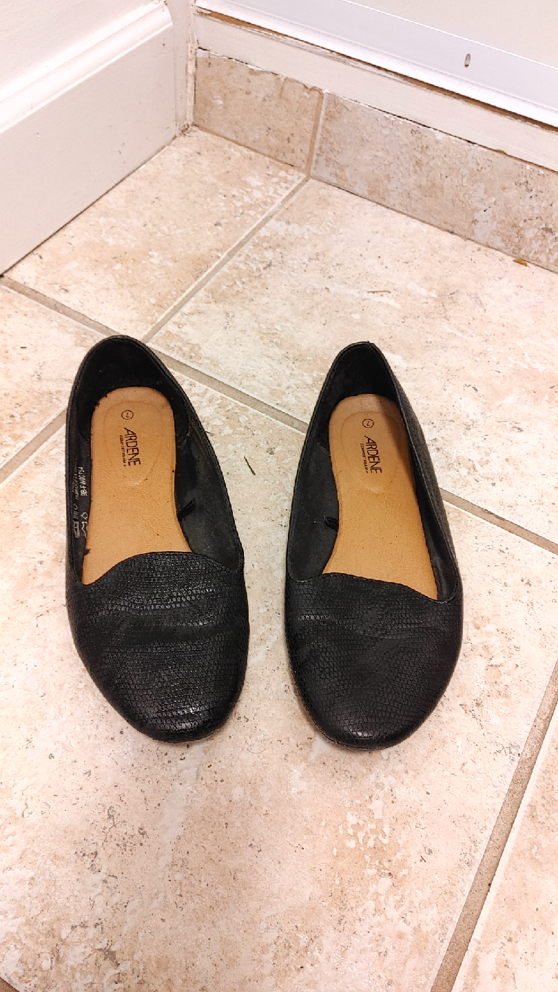 Women's shoes  Black Flats size 7