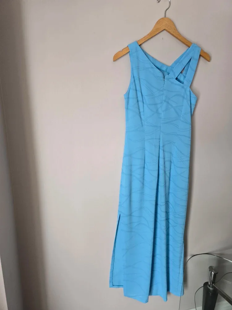 Light Blue Sleeveless Midi Dress, size S or M