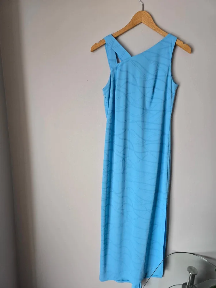 Light Blue Sleeveless Midi Dress, size S or M image indicator(3)