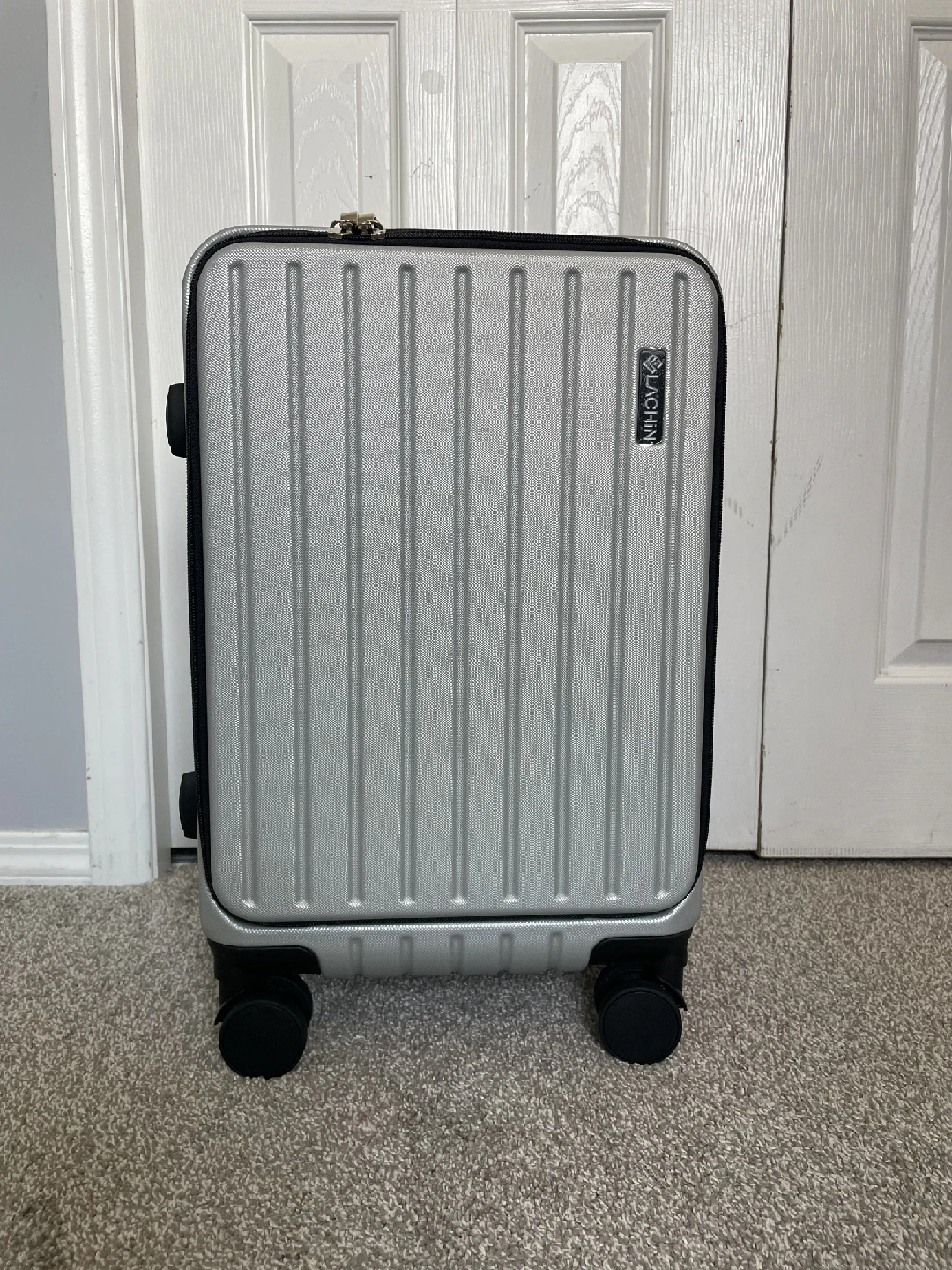 Lachin Carry-On Luggage - Silver