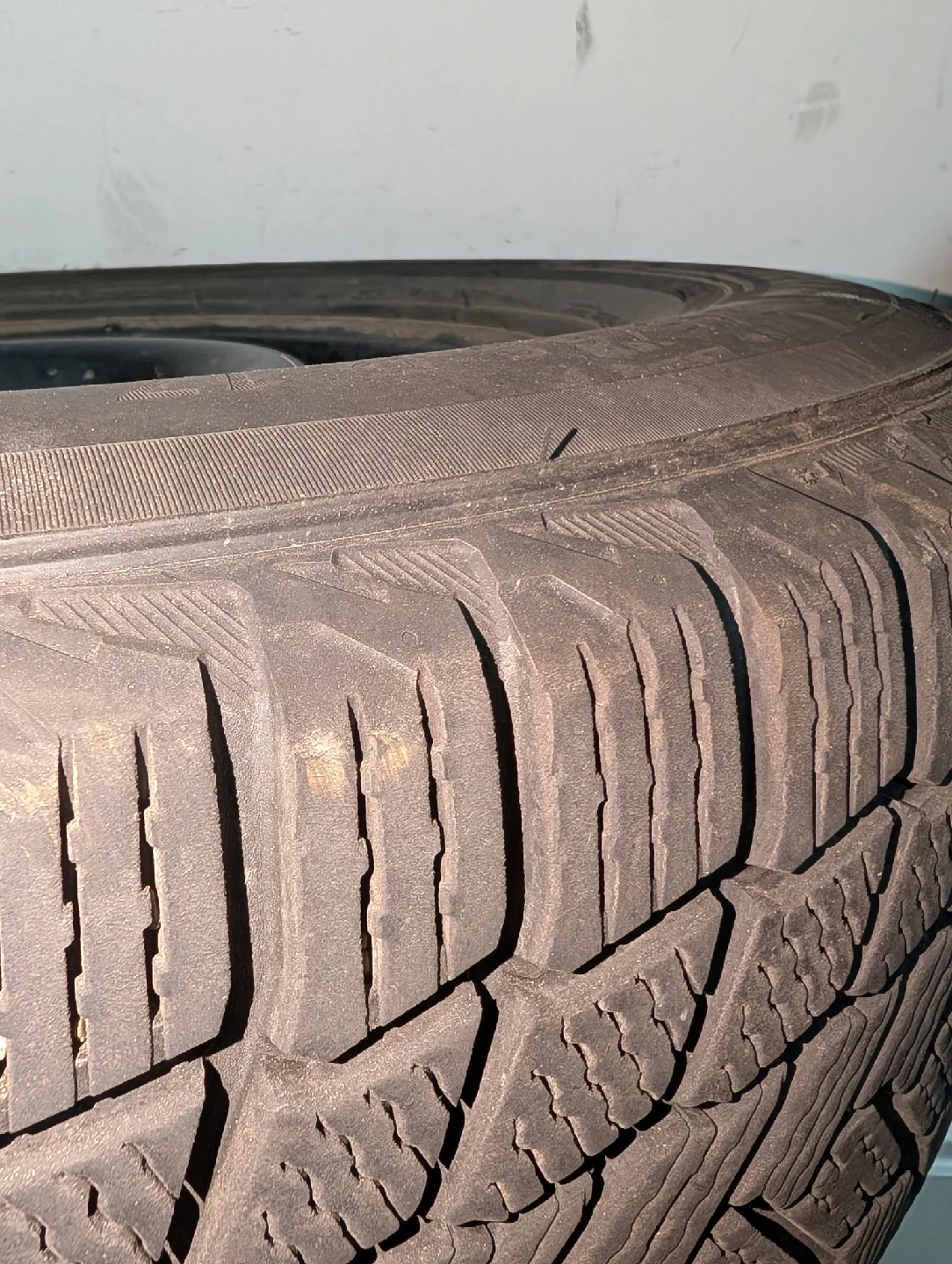 Michelin X-Ice Snow 245/65R17 Tires - photo 5