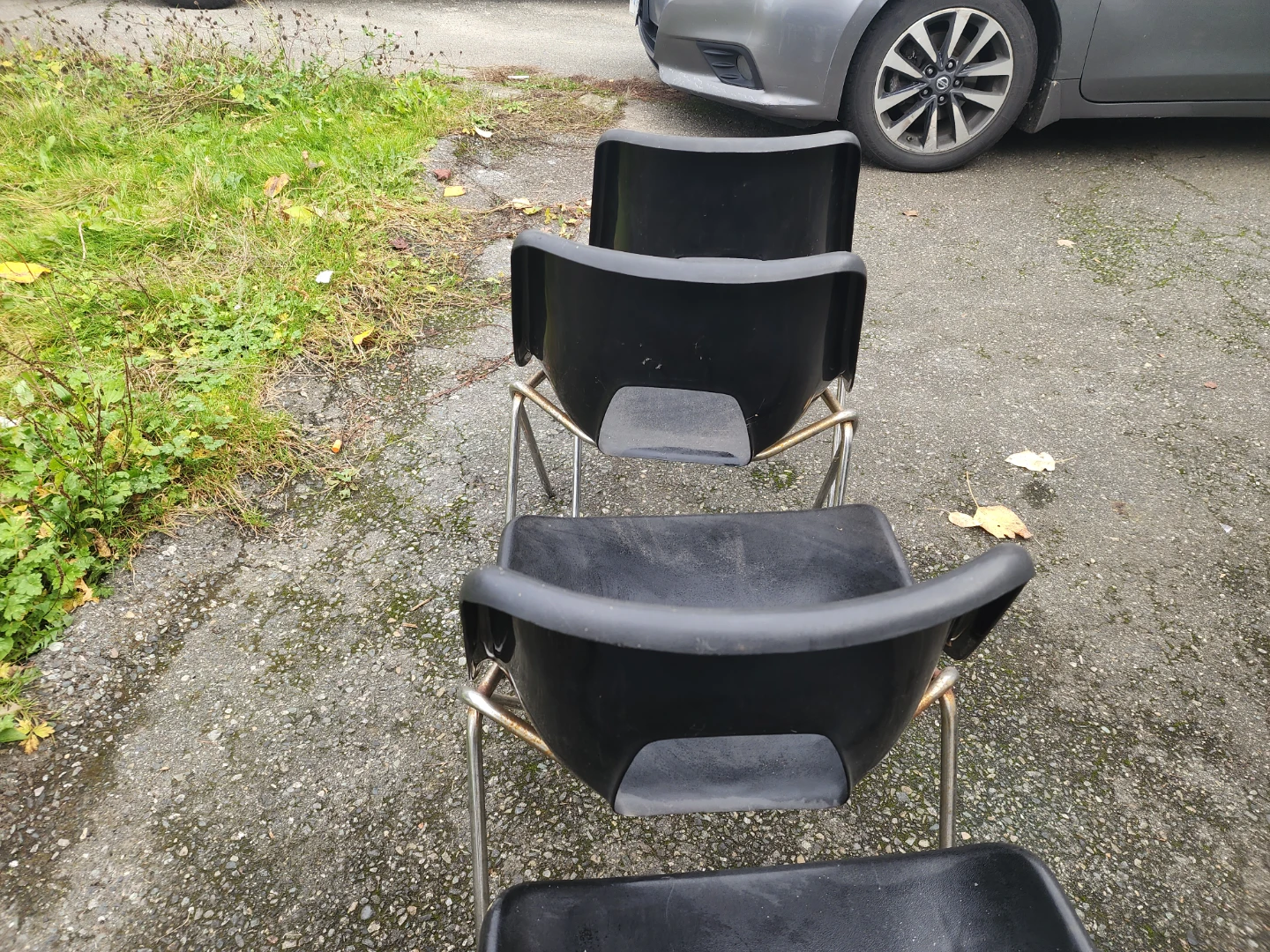 Set of 4 Black Stacking Chairs - photo 5