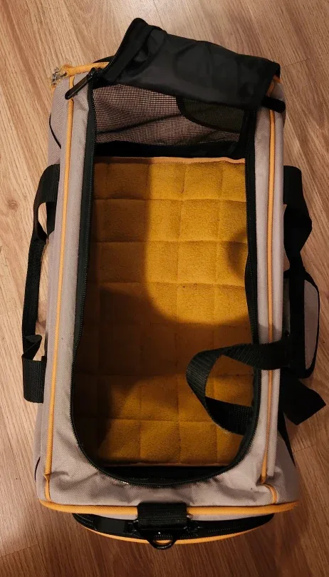 Kurgo-Soft Pet Carrier image indicator(5)