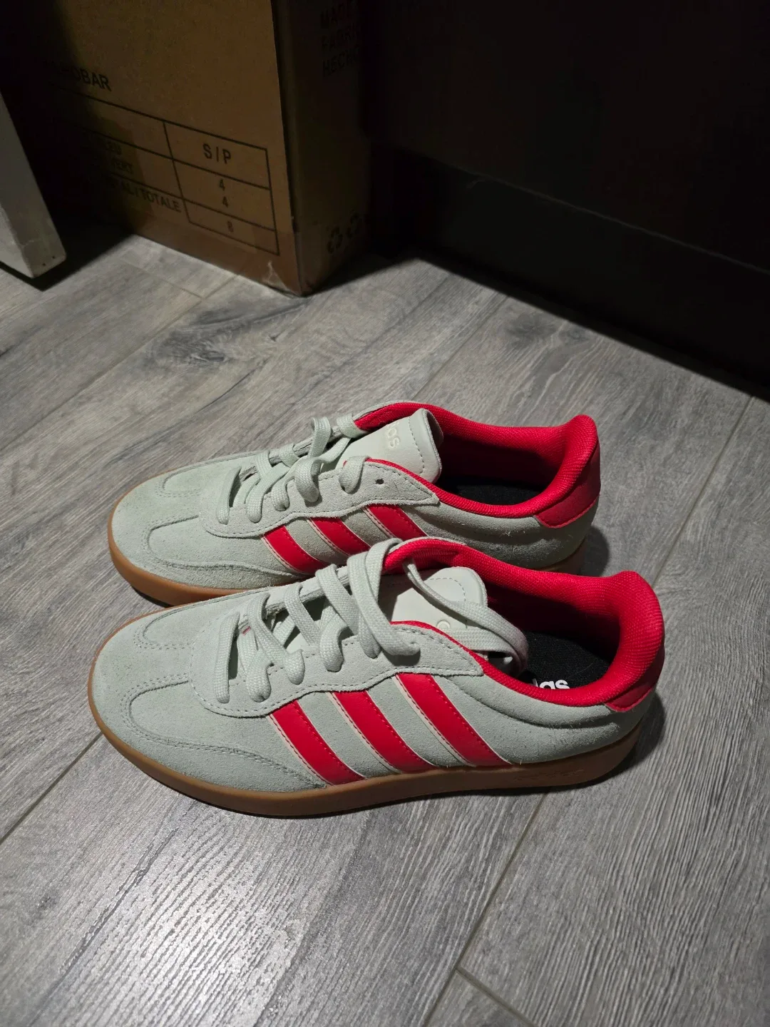 Adidas Samba Super Suede Shoes image indicator(2)