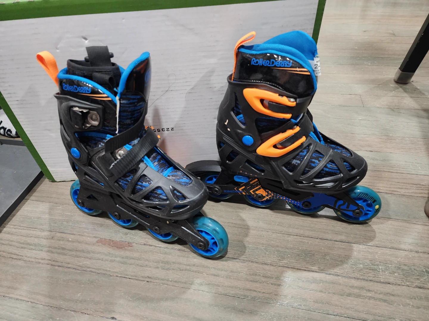 Roller Derby Boy's Tracer Adjustable Inline Skates Size 2-5 - photo 3