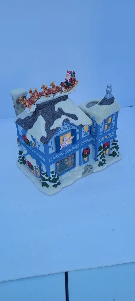 Blue Christmas Music Box Figurine image indicator(4)