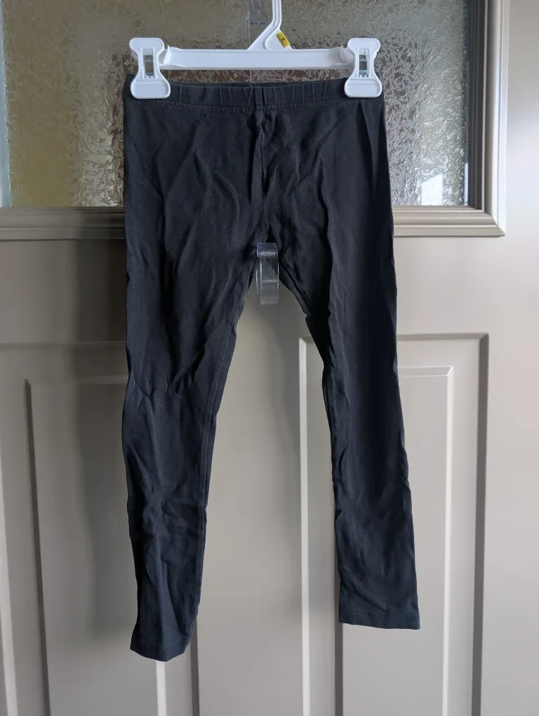 Girls sz 6 leggings $4 each image indicator(7)