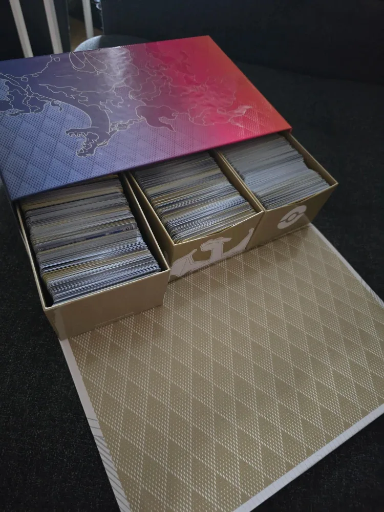 Pokemon random cards, regular and " shiny" -  1500 pcs image indicator(3)