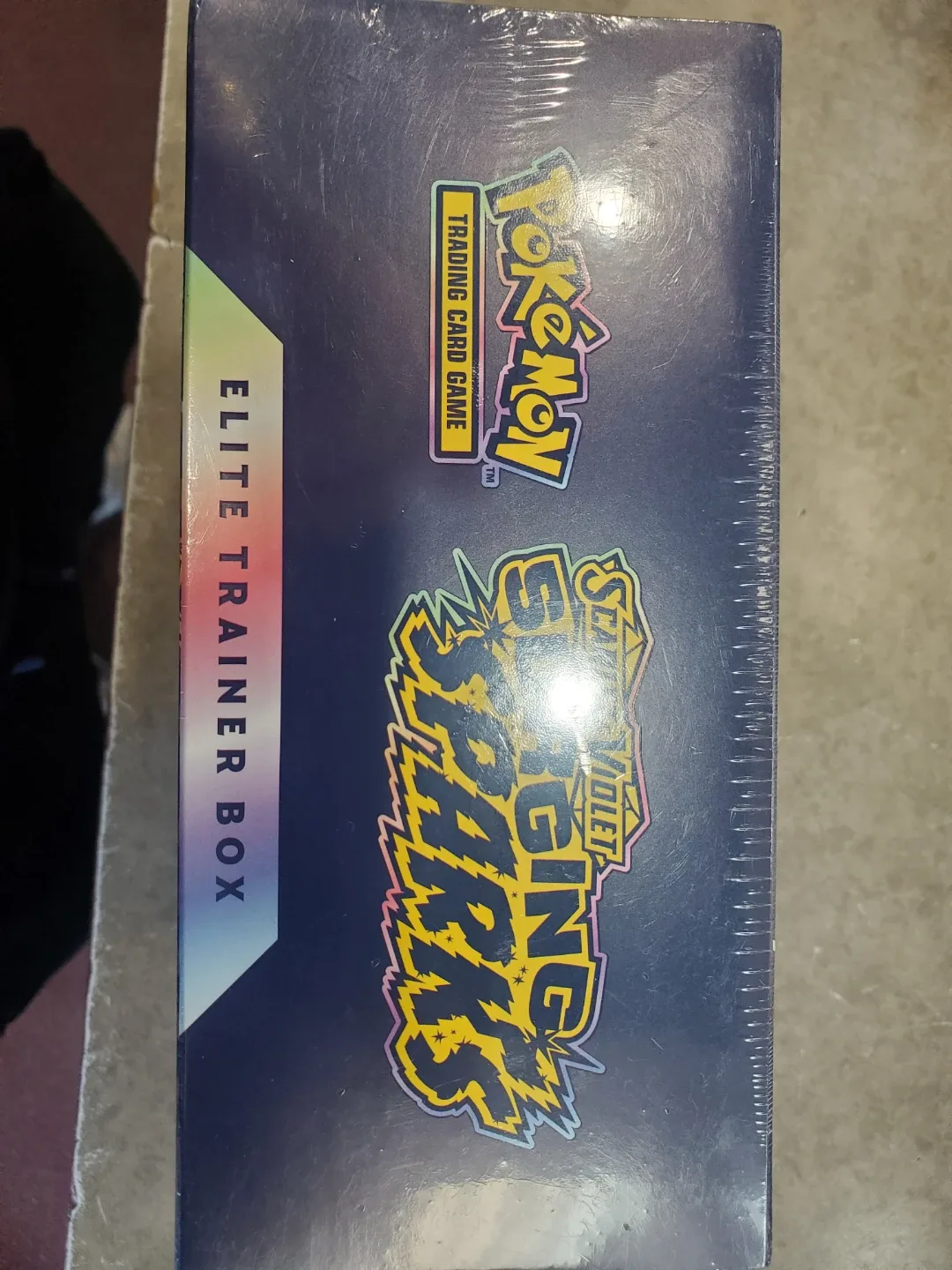 New Pokémon Scarlet & Violet - Surging Sparks Elite Trainer Box image indicator(2)