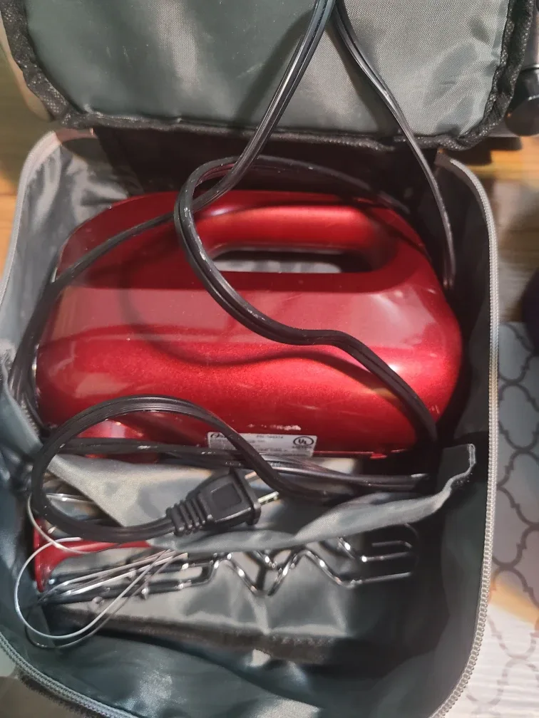 Oster Red Hand Mixer with Attachments image indicator(2)