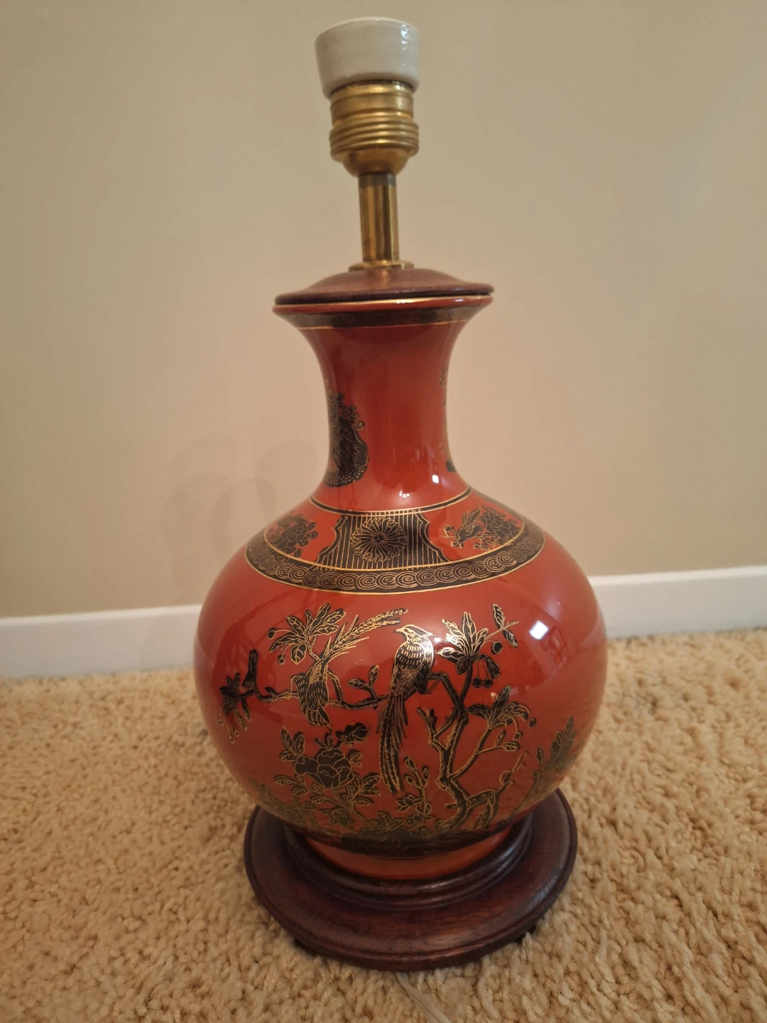 Vintage Decorative Table Lamp (no lamp shade)