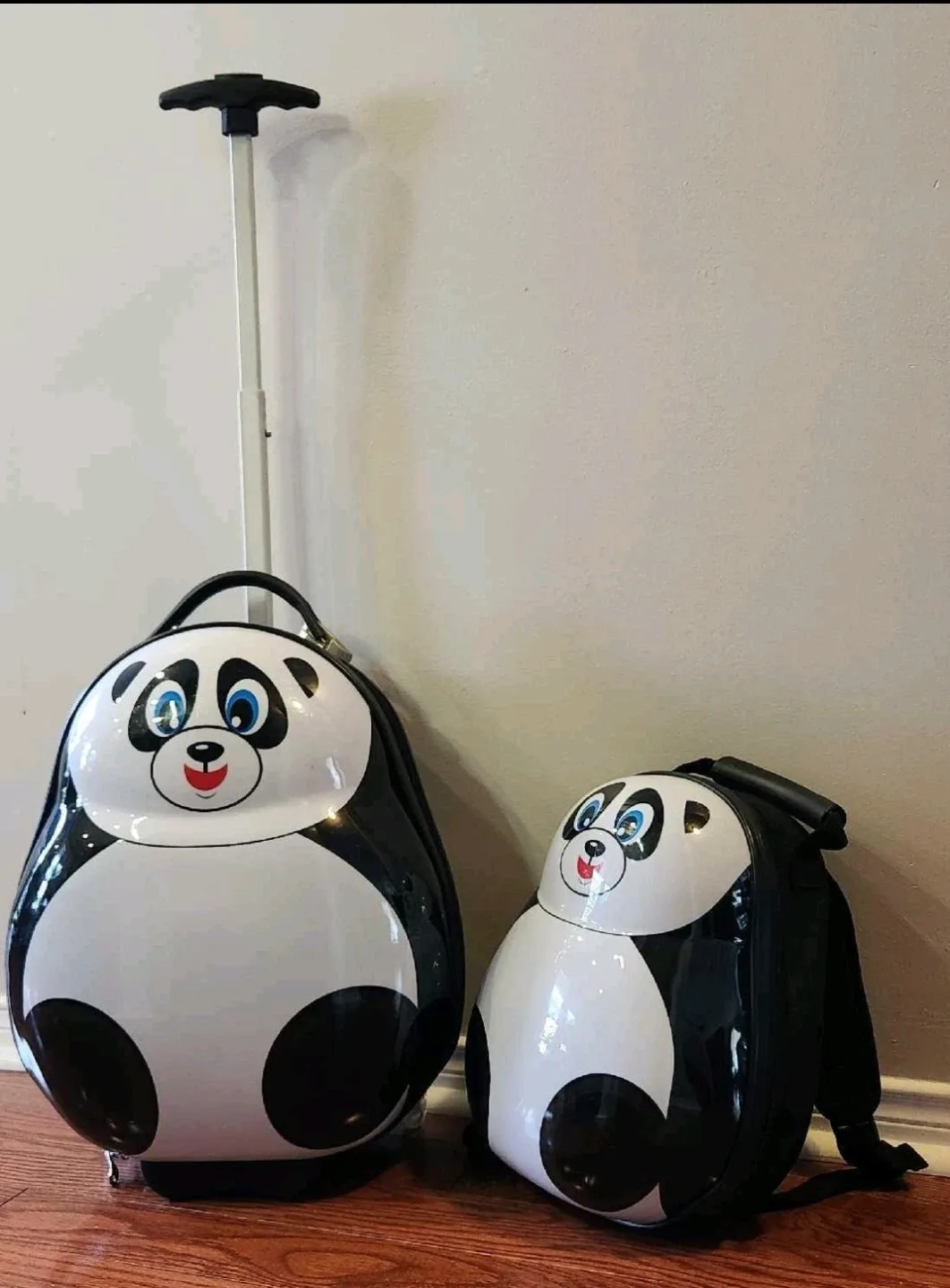 Panda Rolling Luggage & Backpack Set image indicator(2)