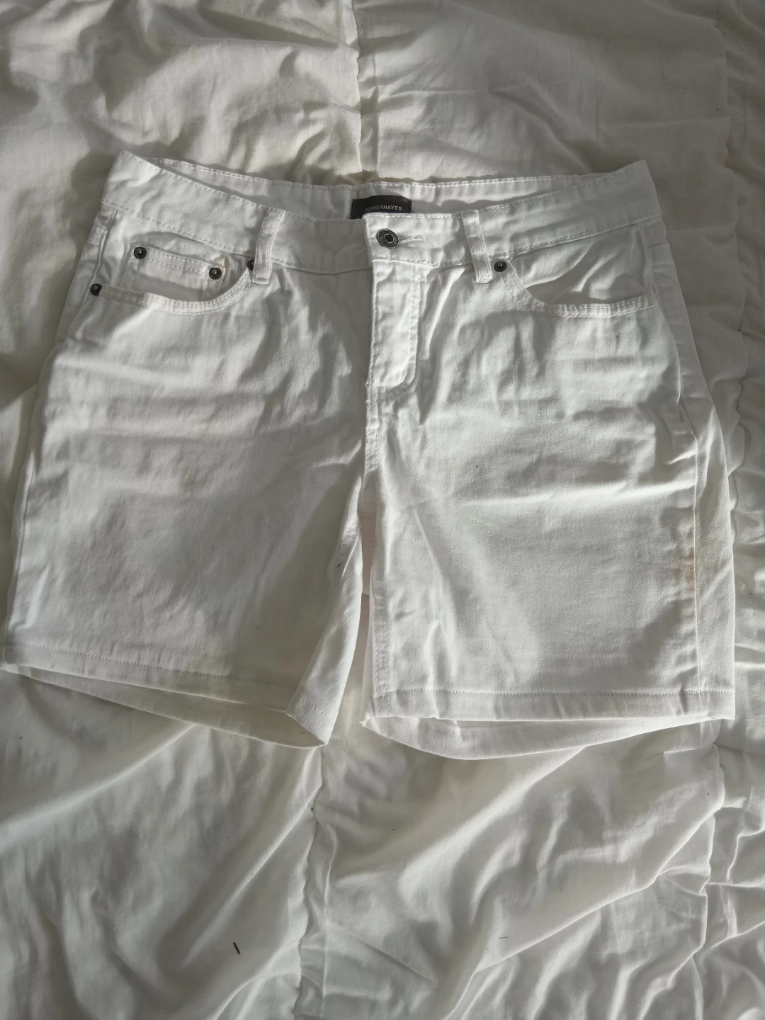 Denver Hayes White Shorts - Size 6