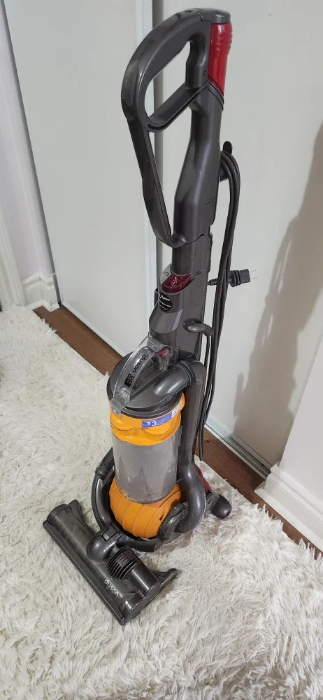 Dyson DC25 Upright Vacuum Cleaner