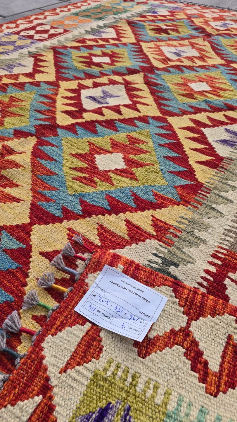 Hand Knotted Kilim Rug  196×154 cm image indicator(2)
