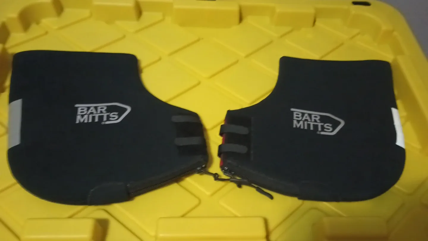 Fender+ Bar Mitts Handlebar Mittens image indicator(3)