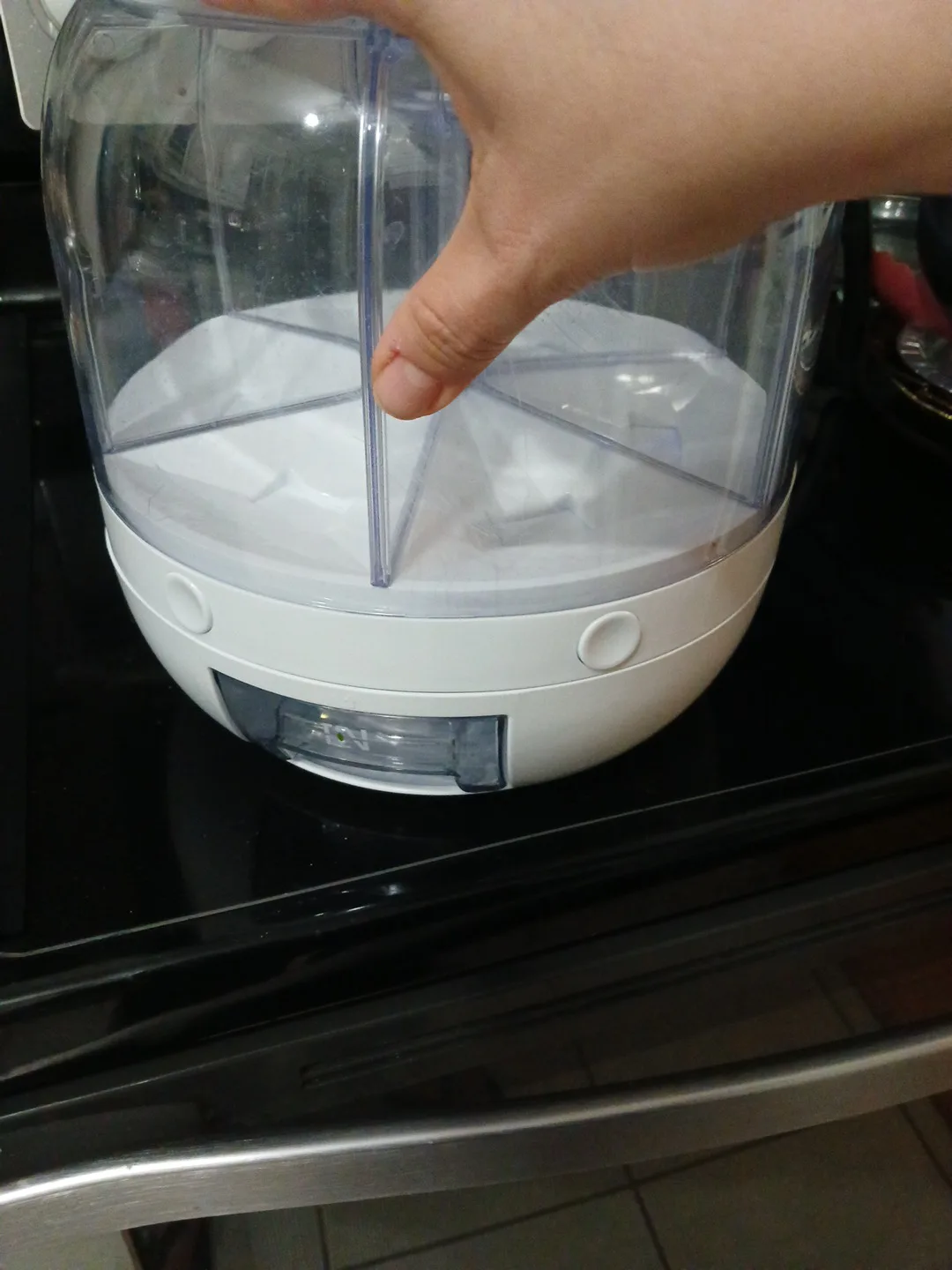 Rotating grain storage box dispenser image indicator(5)