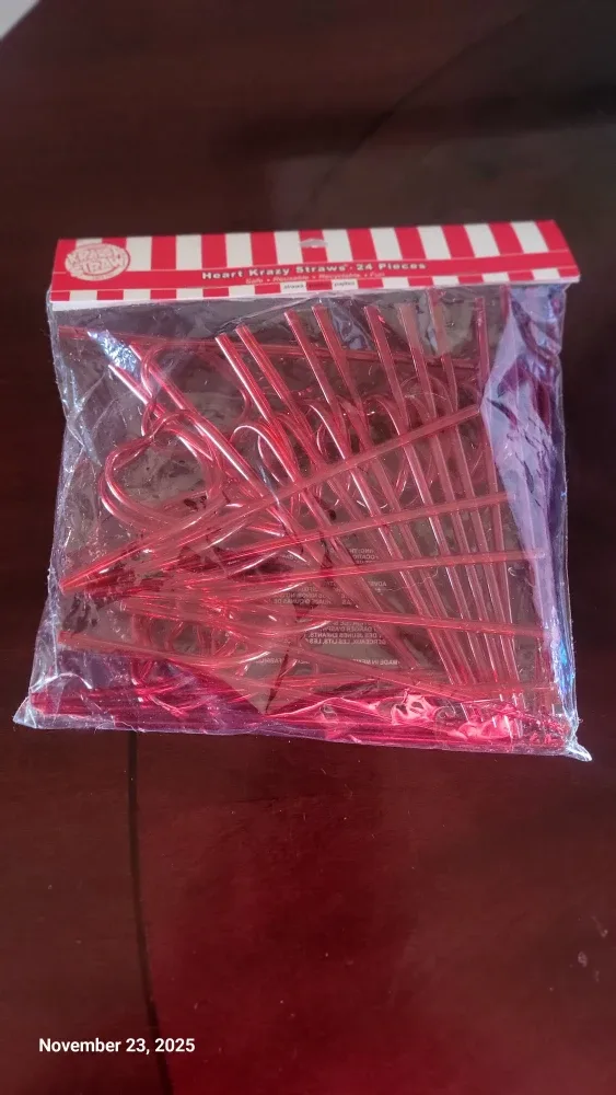 New Krazy Straws Heart Shapes - 24 Pieces image indicator(3)