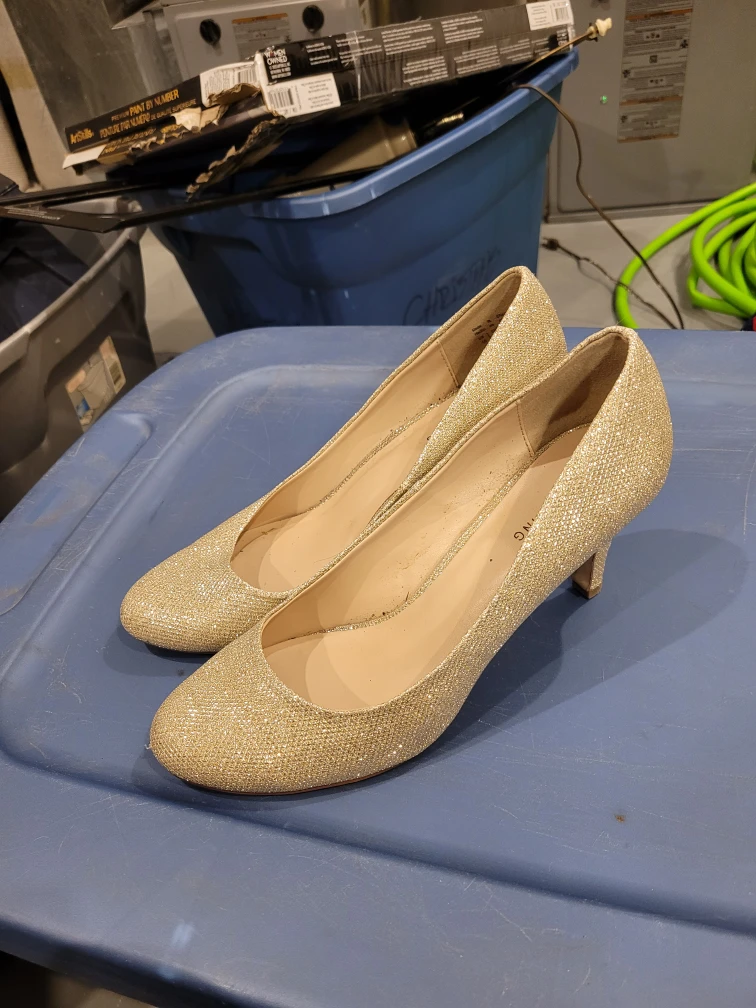 Assorted Women's Shoes & Boots - Size 10