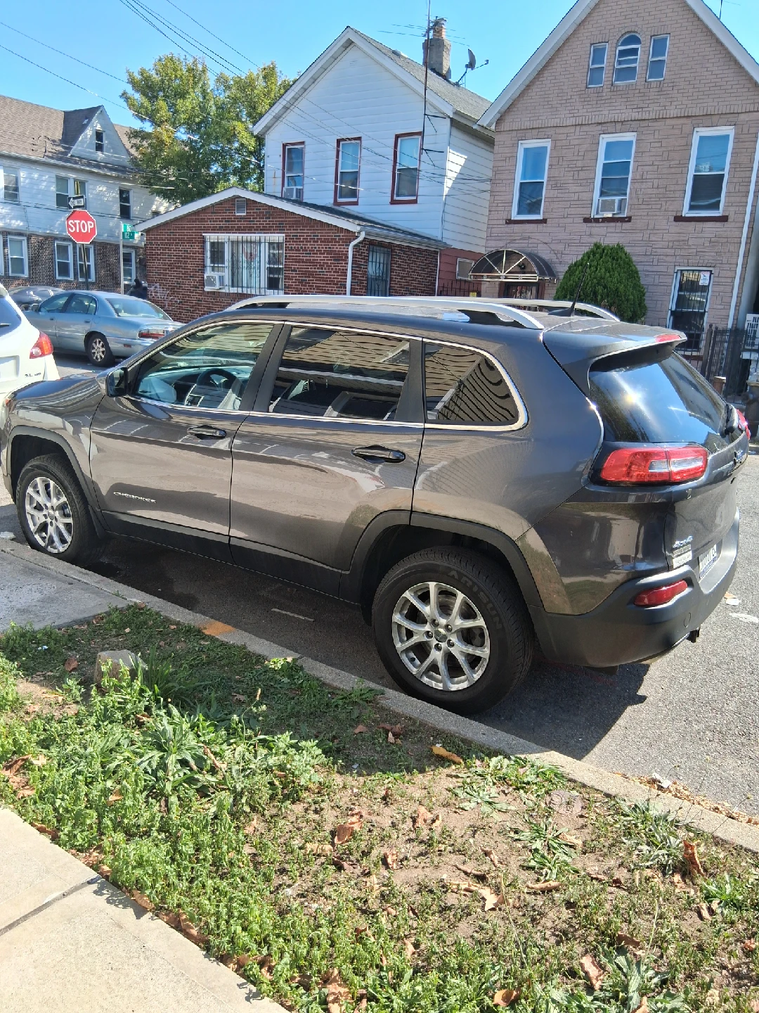 Jeep Cherokee SUV 2017 150k millas