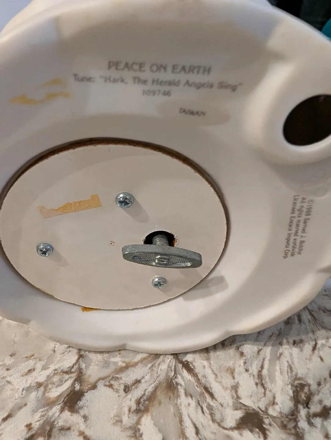 Precious Moments Peace On Earth Figurine image indicator(2)
