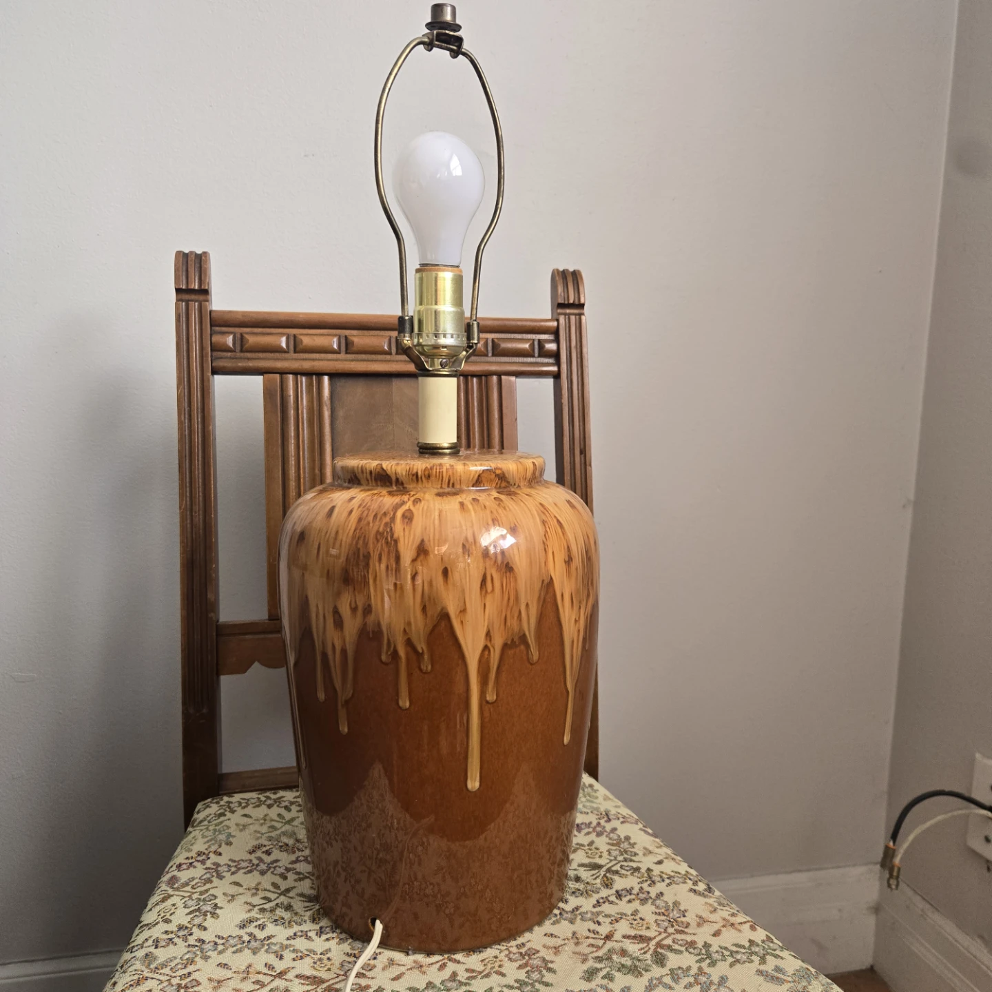 Vintage MCM Drip Glaze Ceramic Table Lamp - photo 3